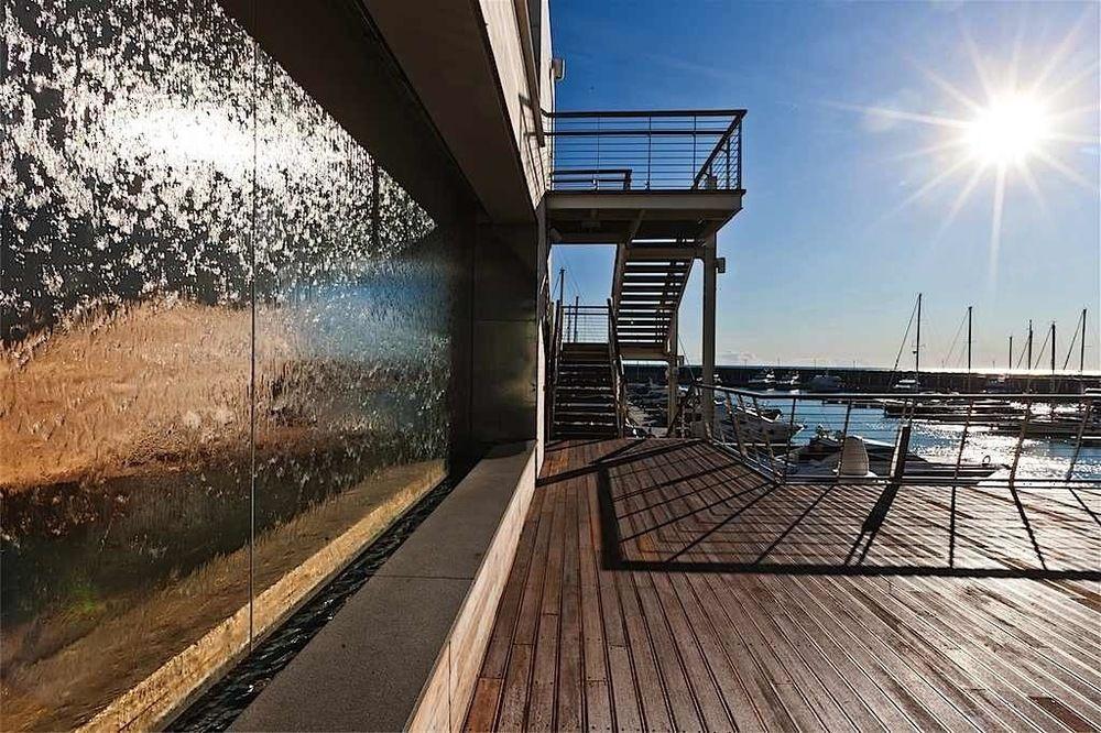 Готель Yacht Club Marina Di Лоано Екстер'єр фото