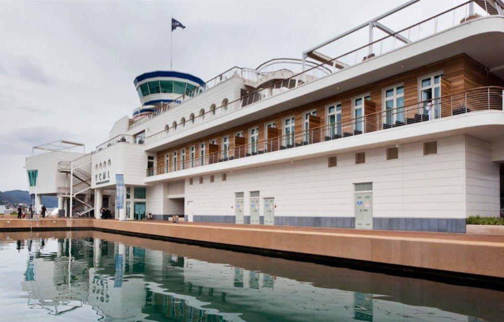 Готель Yacht Club Marina Di Лоано Екстер'єр фото