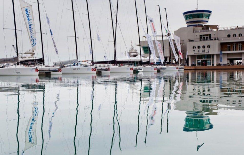 Готель Yacht Club Marina Di Лоано Екстер'єр фото